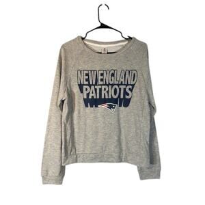 NFL Women’s Gray New England Patriots Long Sleeve Football T-Shirt Size Medium
